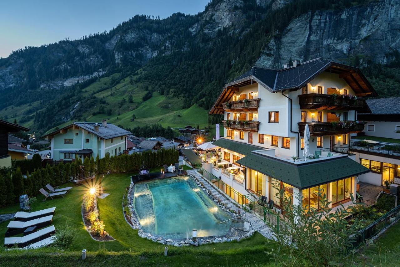 Naturhotel Huettenwirt Im Grossarltal Hüttschlag Buitenkant foto