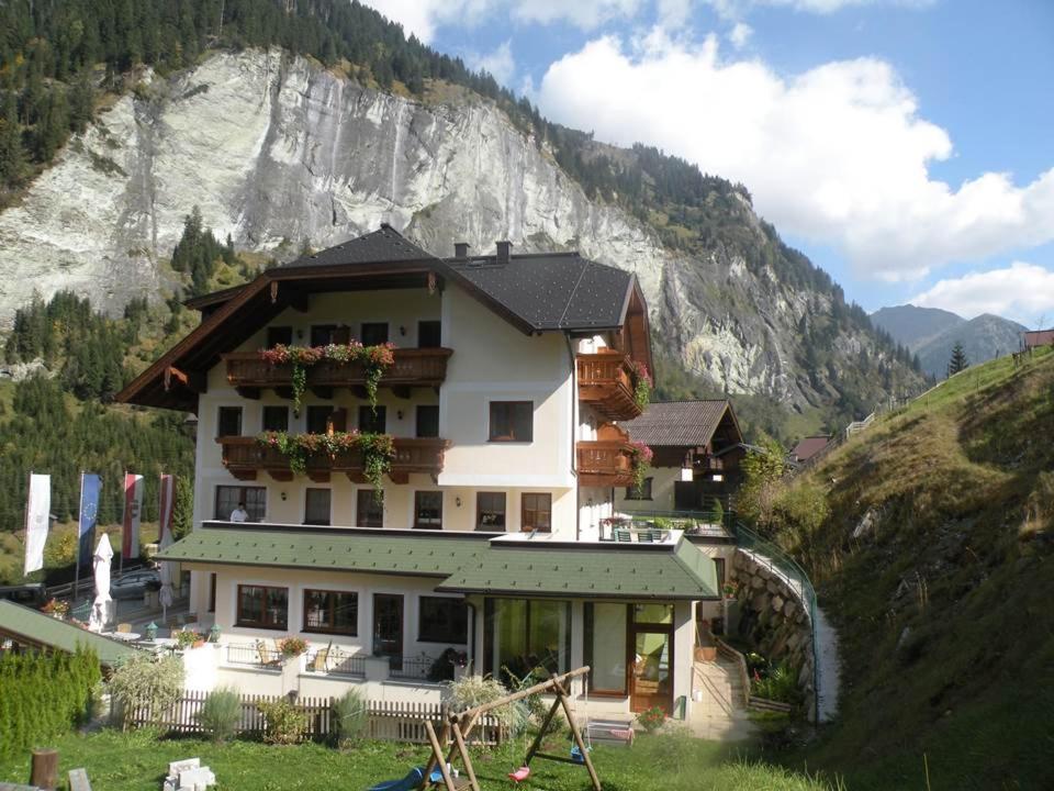 Naturhotel Huettenwirt Im Grossarltal Hüttschlag Buitenkant foto